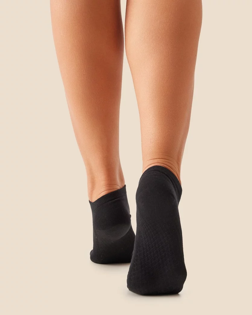 Жіночі гладкі шкарпетки короткі gabriella socks sw061 39/42