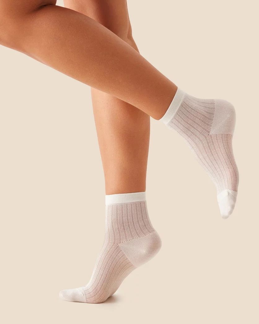 Жіночі гладкі шкарпетки бавовняні socks sw063 35/38